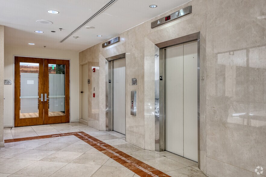 More Photos Of 800 Brazos St, Austin Apartments For Sale