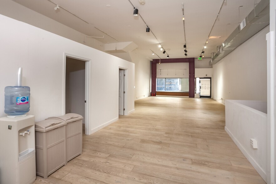 More Photos Of 227-231 Kearny St, San Francisco Storefront Retail Office For Lease