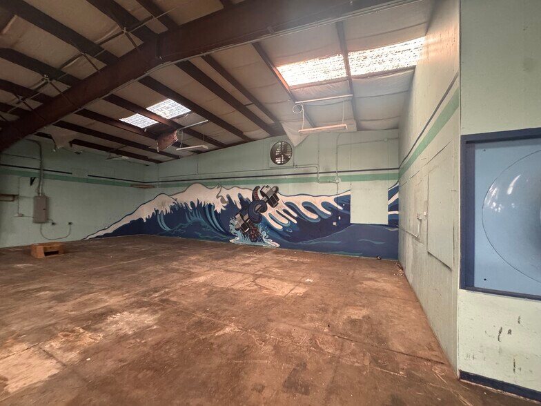 More Photos Of 2385 Corbett St, Jacksonville Warehouse For Lease