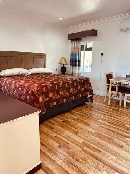 More Photos Of 5850 W Olympic Blvd, Los Angeles Hotel For Sale