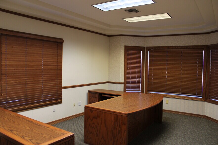 More Photos Of 606 S 9th St, Las Vegas Office Residential For Lease