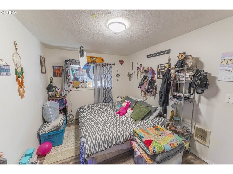 More Photos Of 2149 S Franklin St, Seaside Apartments For Sale