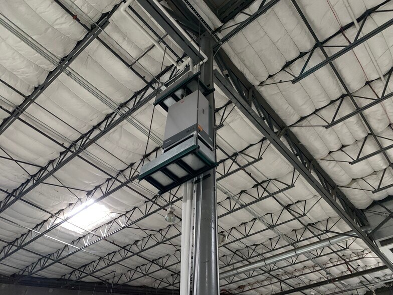 More Photos Of 1705 Texas Ave, El Paso Warehouse For Sale