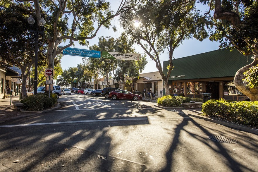 More Photos Of 224-226 Ocean Ave, Laguna Beach Freestanding For Lease