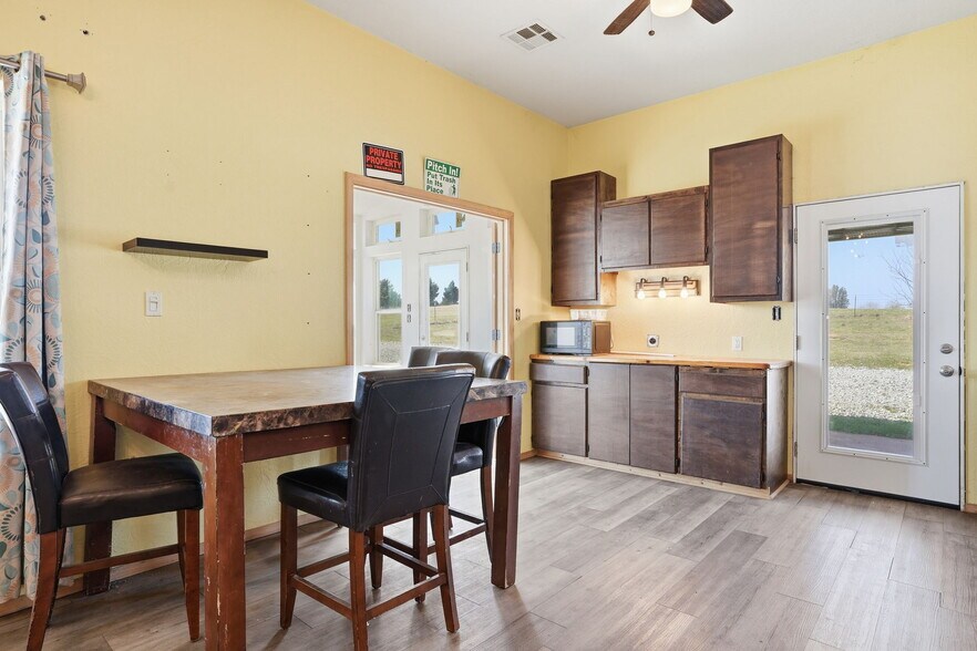 More Photos Of 17052 NE North Dr, Fletcher Flex For Sale
