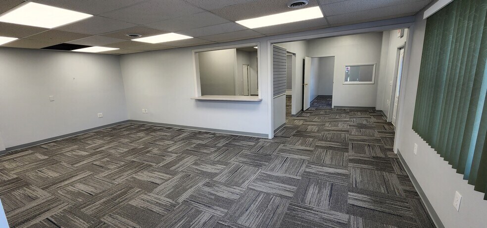 More Photos Of 424 Wentz St, Tiffin Storefront Retail Office For Lease