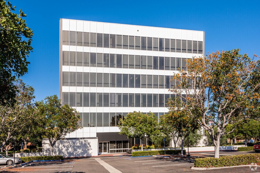 More Photos Of 1201 Dove St, Newport Beach Office For Lease