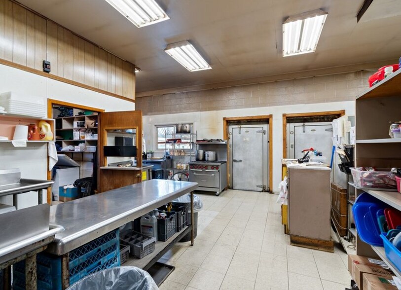 More Photos Of 6014 New Hartford St, Wolcott Restaurant For Sale