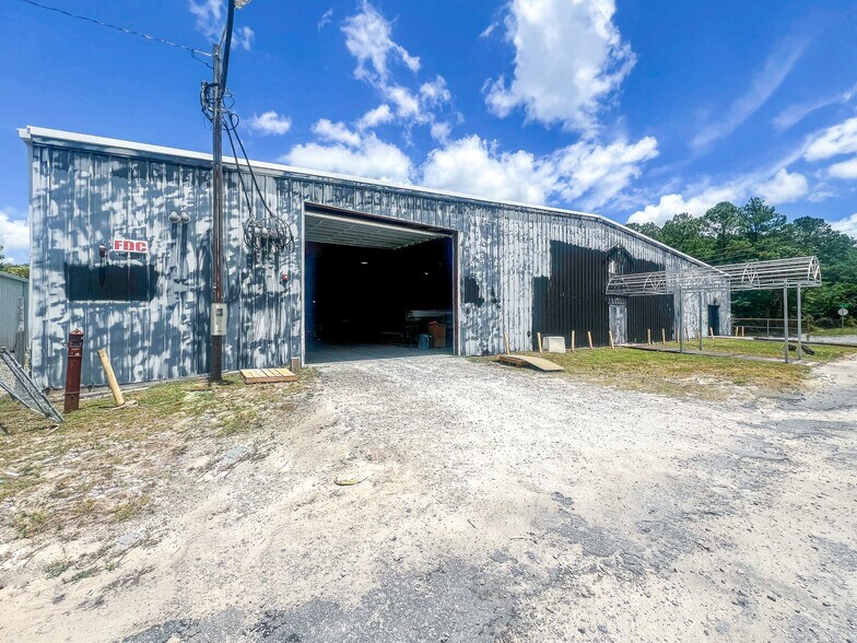 More Photos Of 1220 S 15th St, Wilmington Warehouse For Lease