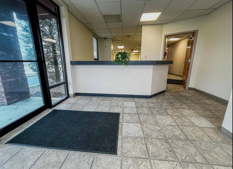 More Photos Of 2400 S Main St, Corbin Flex For Sale