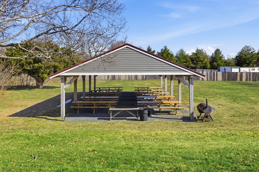 More Photos Of 81 Sprague St, Portsmouth Specialty For Sale