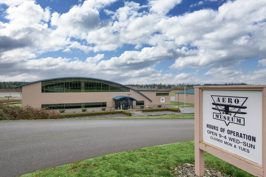 More Photos Of 191 Airport Rd, Port Townsend Airplane Hangar For Sale