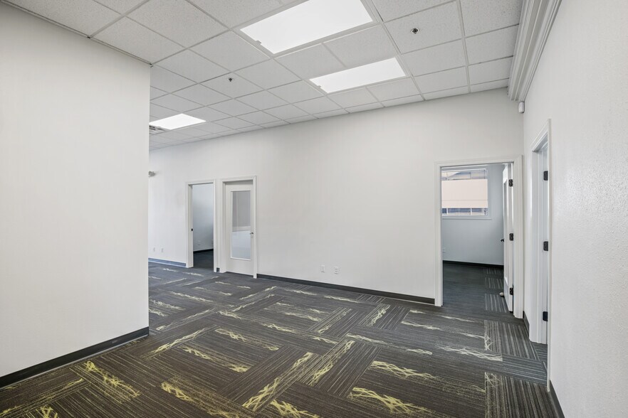More Photos Of 23 Lake Bellevue Dr, Bellevue Storefront Retail Office For Sale