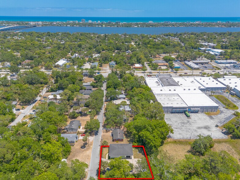 More Photos Of 300 Washington Pl, Ormond Beach Warehouse For Sale