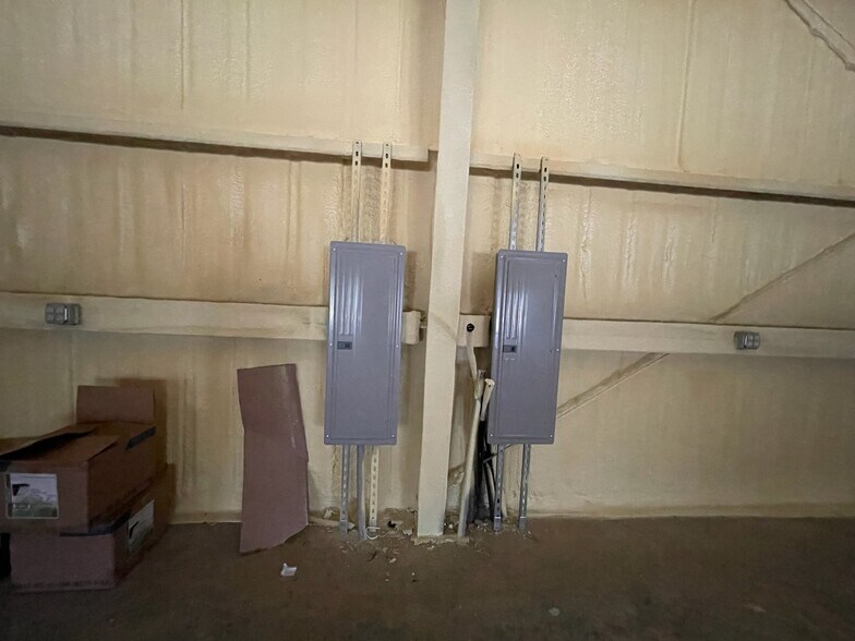 More Photos Of 606 Mill Run, Kerrville Warehouse For Lease