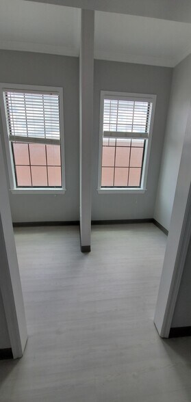 More Photos Of 2905 Kingman St, Metairie Medical For Lease