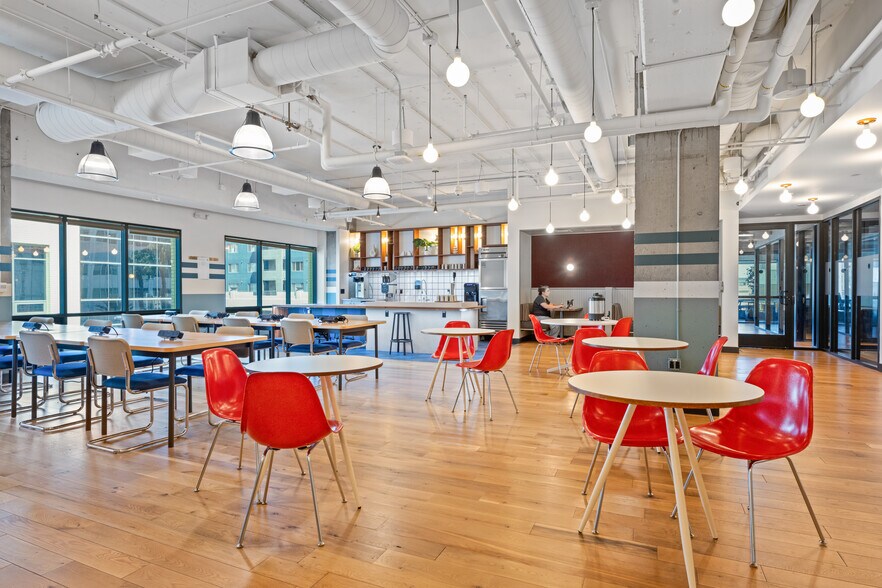 More Photos Of 100 W Broadway, Long Beach Office For Lease