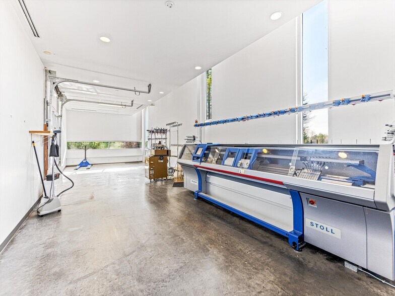 More Photos Of 76 Jupiter Rd, Weaverville Manufacturing For Lease