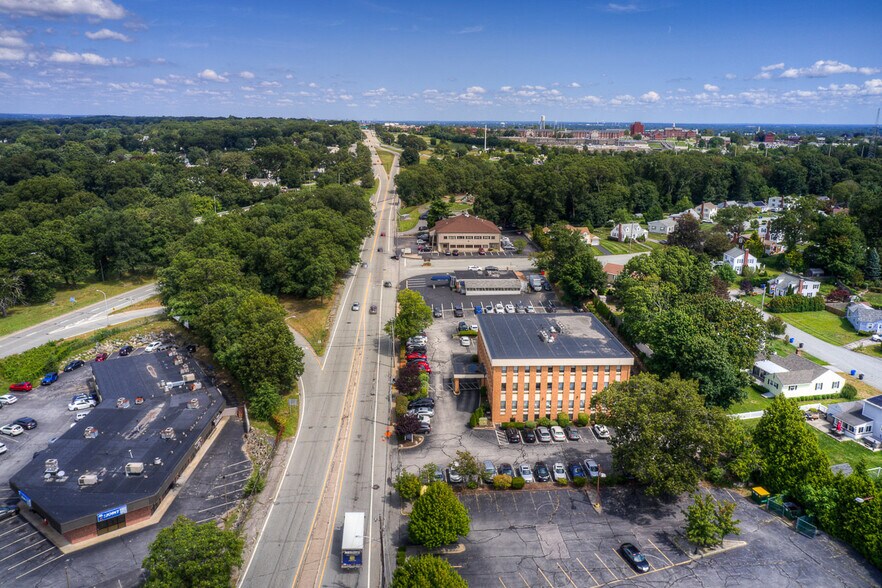 More Photos Of 1150 New London Ave, Cranston Office For Lease
