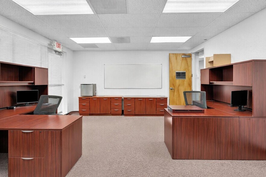 More Photos Of 7665 Davie Road Ext, Davie Office For Lease