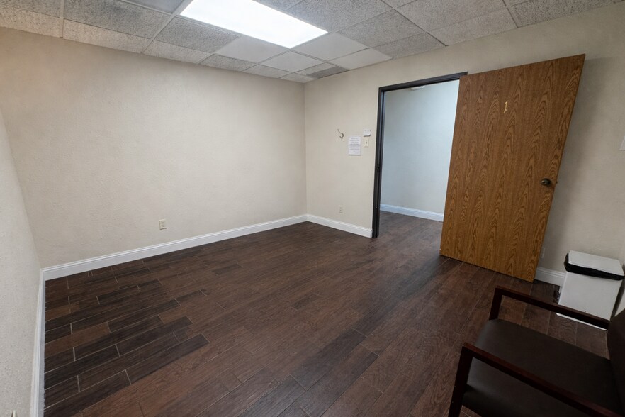 More Photos Of 1010 N Belt Line Rd, Mesquite Medical For Lease