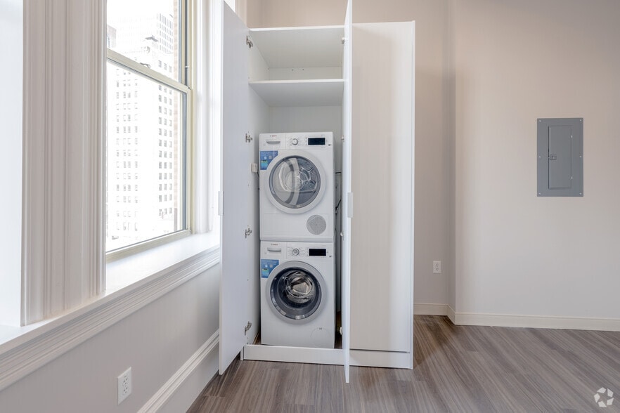 More Photos Of 82-90 Weybosset St, Providence Apartments For Lease