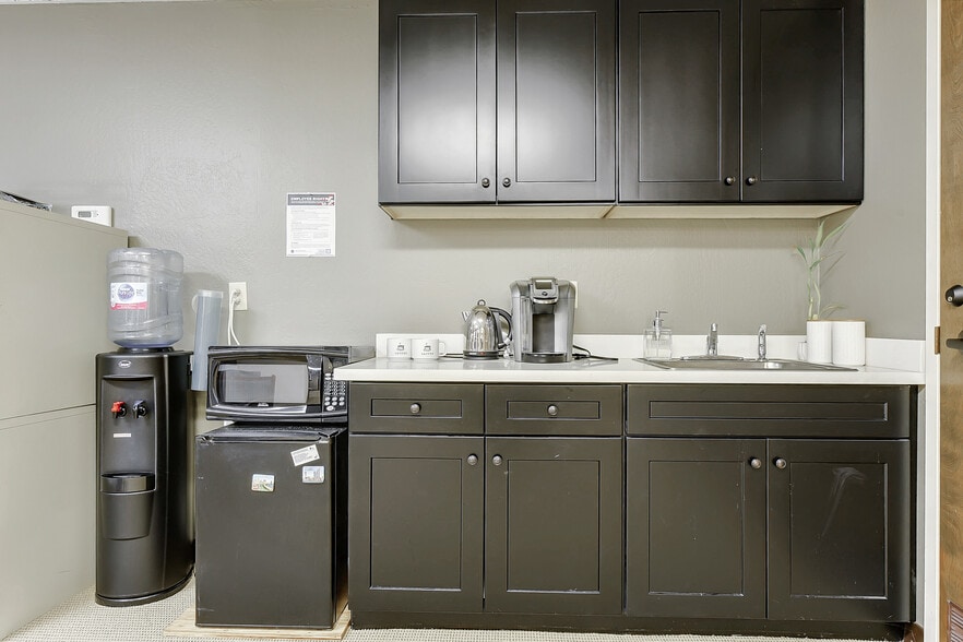 More Photos Of 1754 Technology Dr, San Jose Medical For Lease