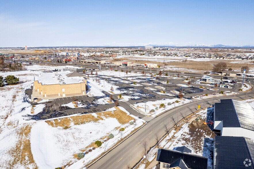 More Photos Of 10117 W Sunset Hwy, Spokane Movie Theatre For Sale