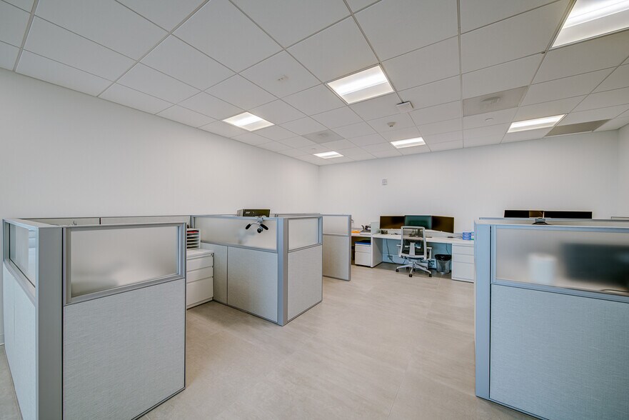 More Photos Of 8950 SW 74th Ct, Miami Office For Lease