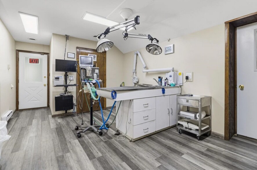 More Photos Of 5962 New York 812, Ogdensburg Medical For Sale