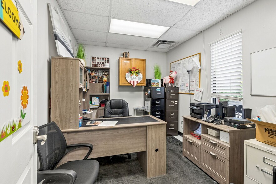 More Photos Of 2400 Highland Ave, Columbia Daycare Center For Sale