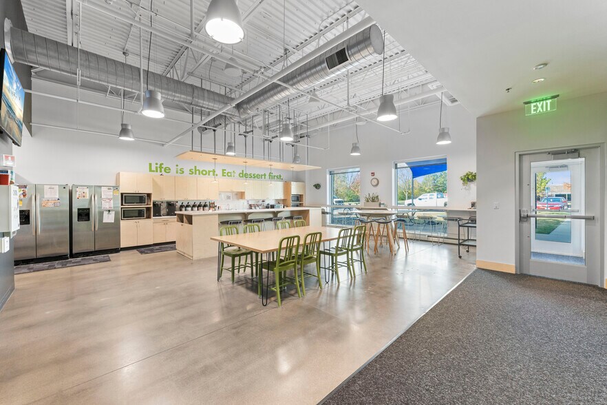 More Photos Of 2839 Northgate Dr, Iowa City Office For Lease