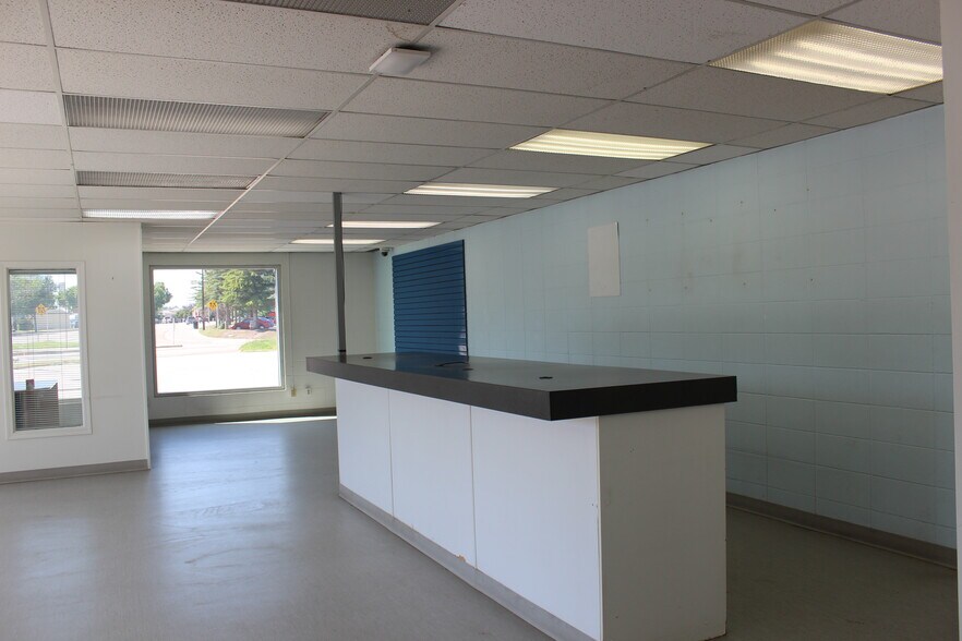 More Photos Of 5214 Gaetz Ave, Red Deer Auto Dealership For Sale