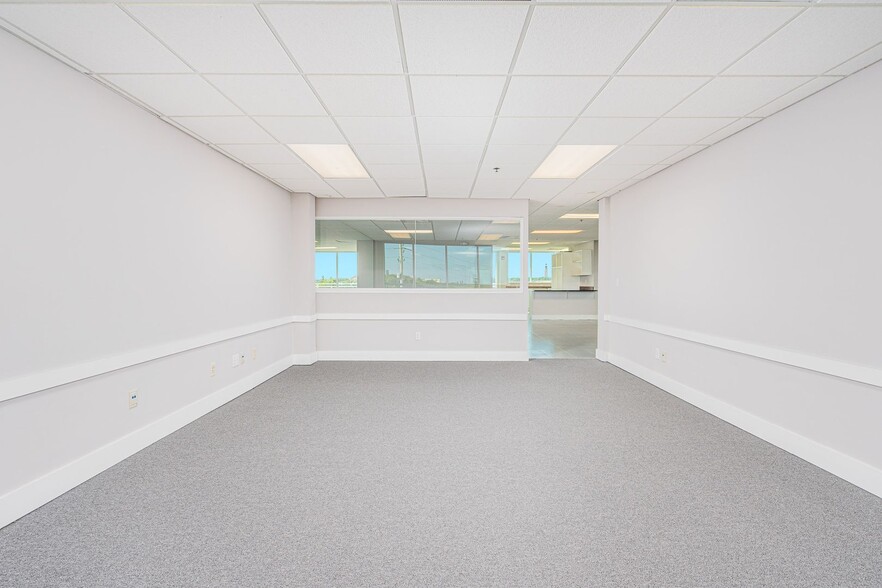 More Photos Of 55 Inlet Harbor Rd, Ponce Inlet Office Residential For Sale