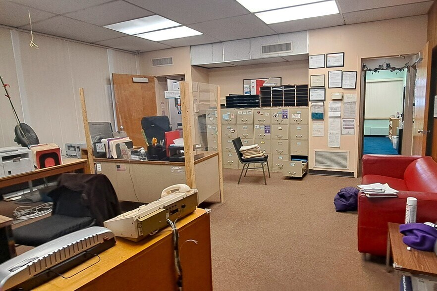 More Photos Of 115 Clinton Ave, New Rochelle Schools For Sale