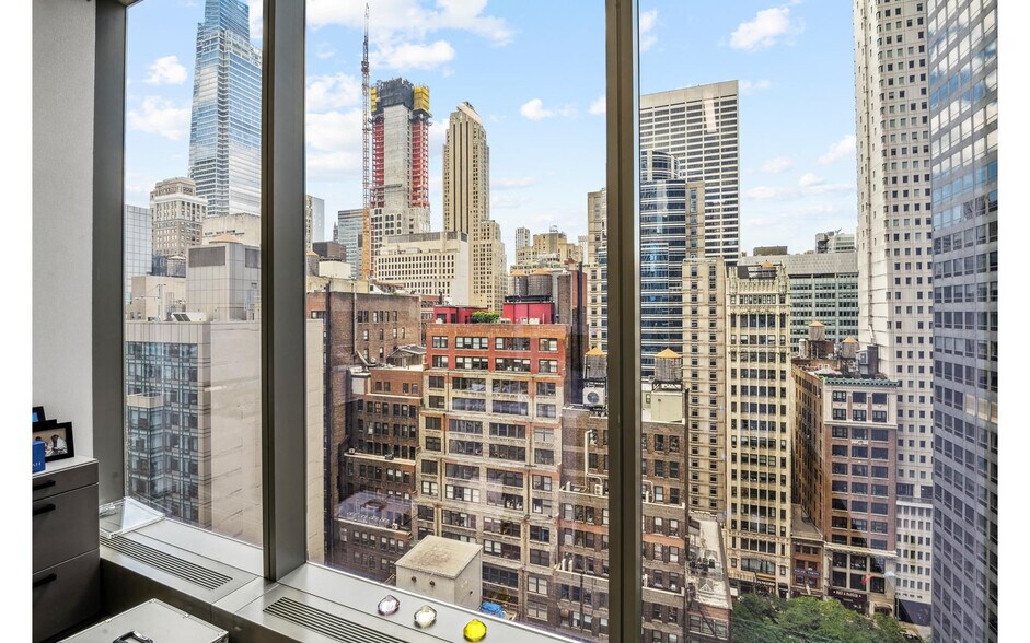 More Photos Of 50 W 47th St, New York Office Residential For Sale