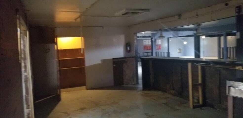 More Photos Of 2435 S K St, Tulare Bar For Sale