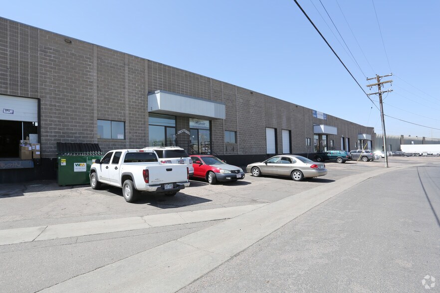 More Photos Of 6100-6170 E 49th Dr, Commerce City Warehouse For Lease