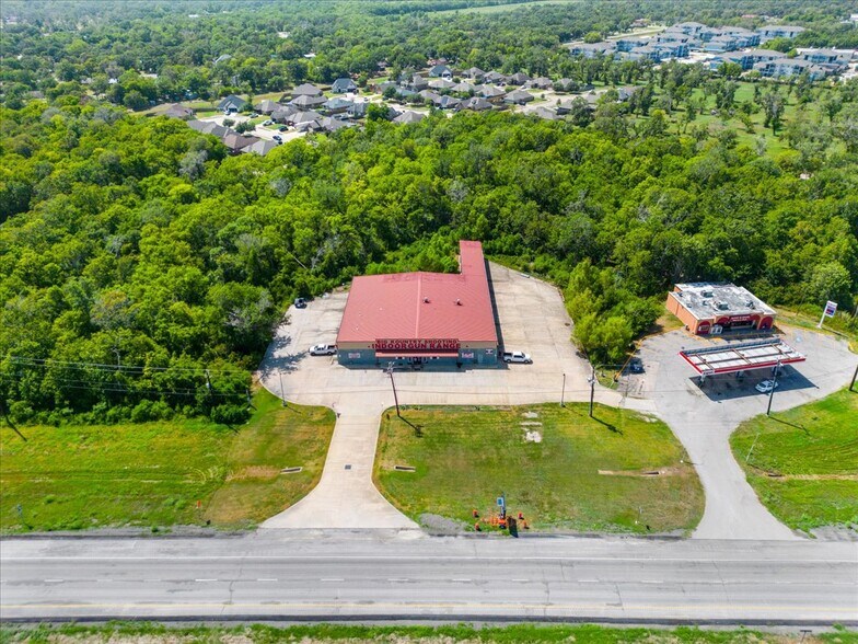 More Photos Of 2100 Highway 2004, Richwood Freestanding For Sale