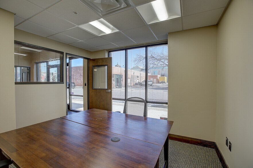 More Photos Of 810 S Rock St, Georgetown Apartments For Lease