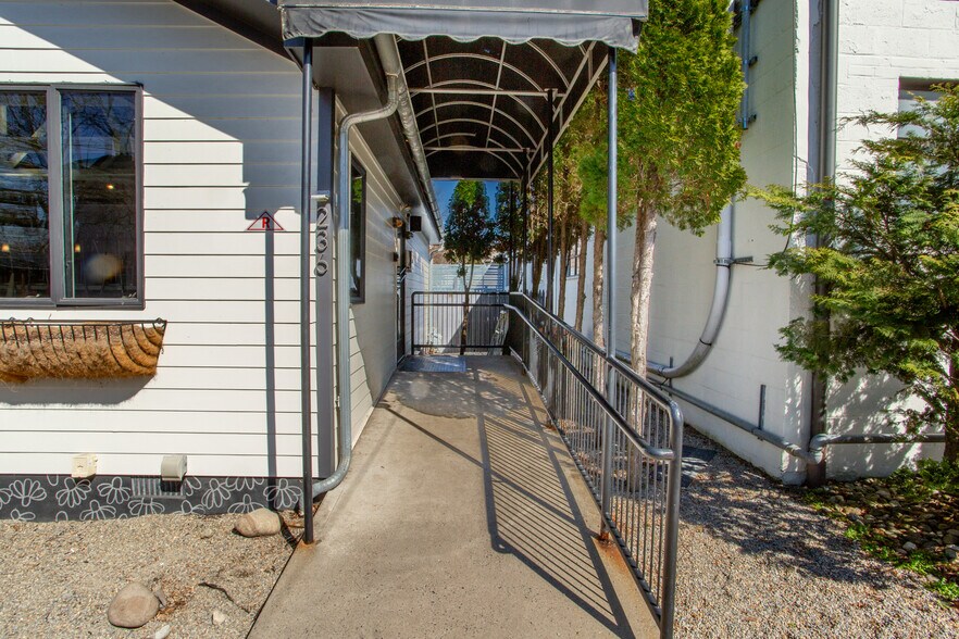 More Photos Of 236 N Union St, Lambertville Restaurant For Sale