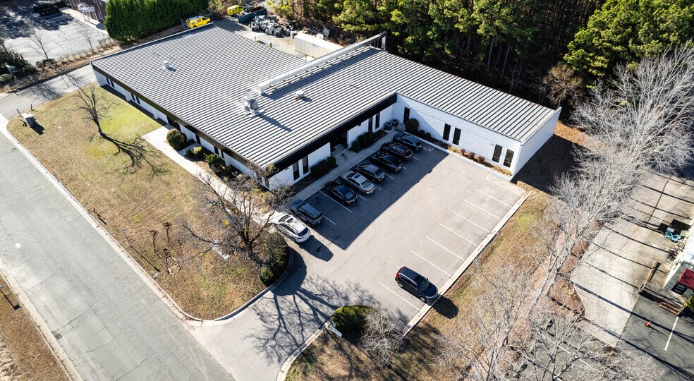 More Photos Of 4620 Industry Ln, Durham Research And Development For Lease