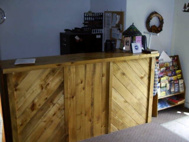 More Photos Of 102 Park Ave, Ruidoso Hotel For Sale