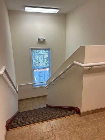 More Photos Of 85 Hopper Ave, Waldwick Medical For Lease