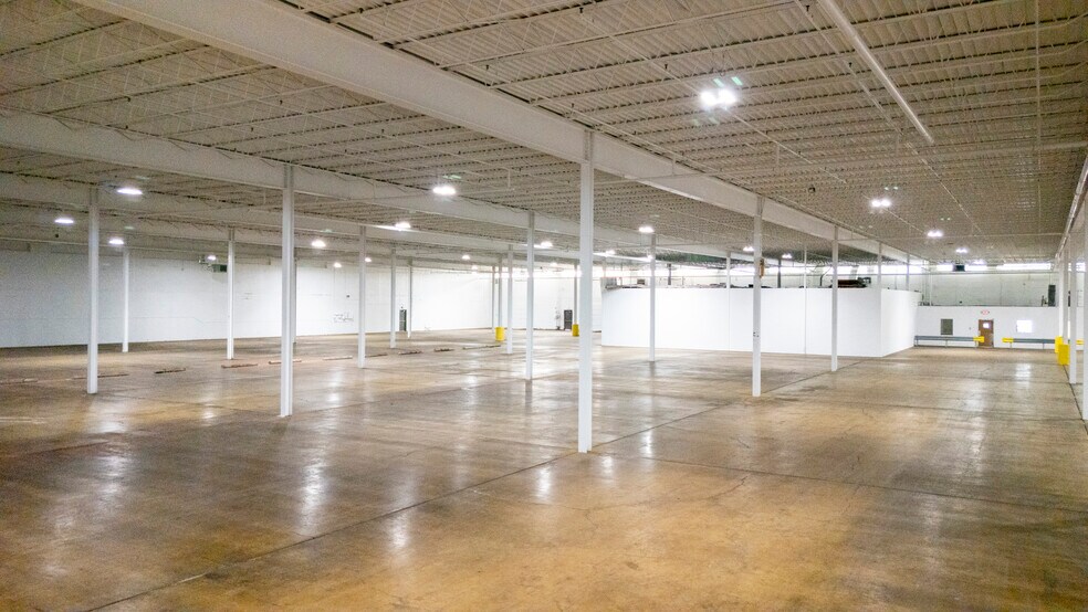 More Photos Of 995 Home Ave, Akron Distribution For Lease