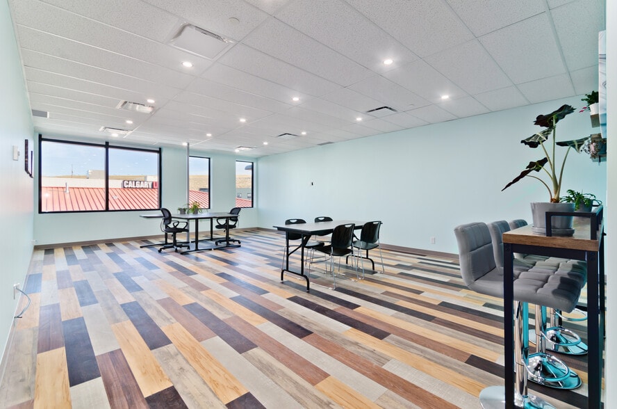 More Photos Of 11420 27th St SE, Calgary Medical For Lease