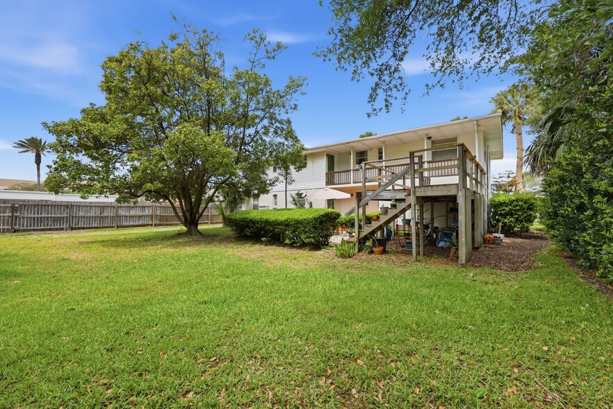 More Photos Of 218 19th Ave N, Jacksonville Beach Apartments For Sale