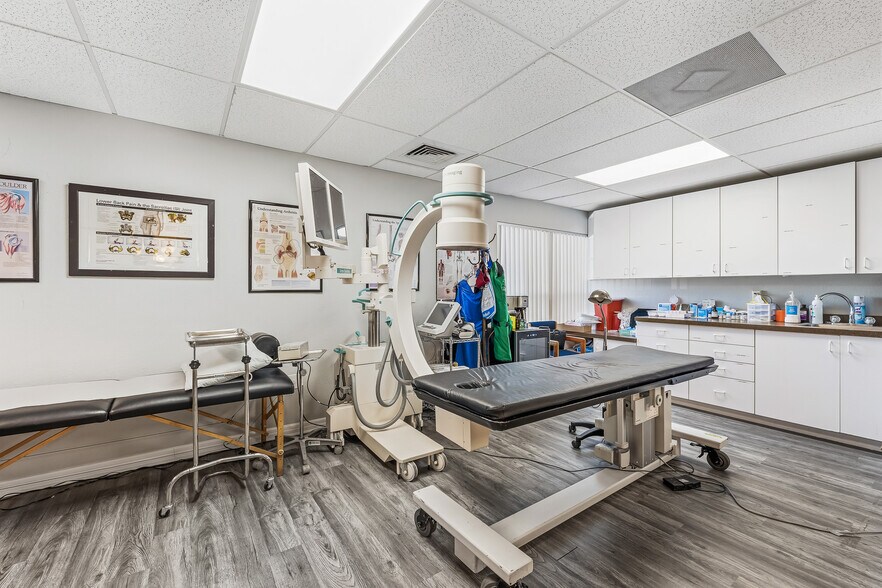 More Photos Of 3417 Tamiami Trl, Port Charlotte Medical For Sale