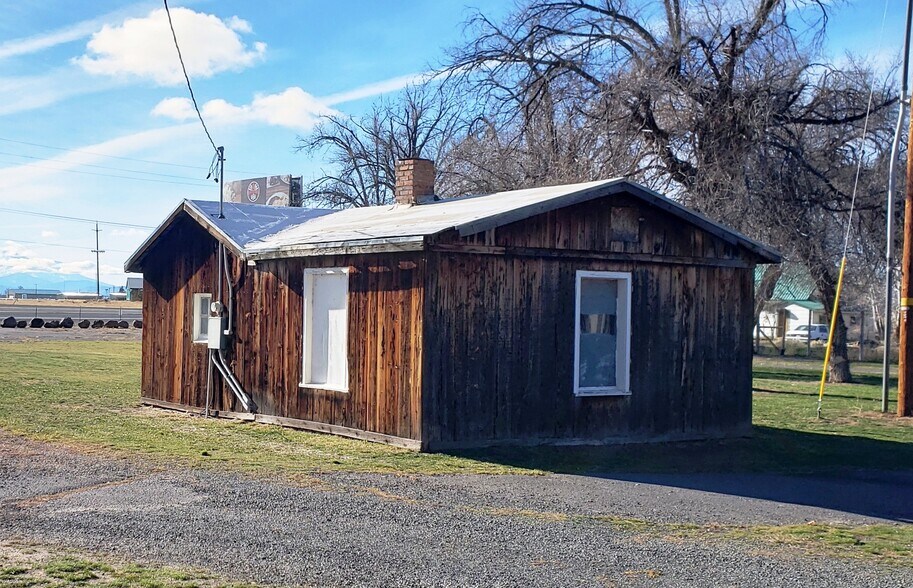More Photos Of 421 East First Street, Dorris Land For Sale
