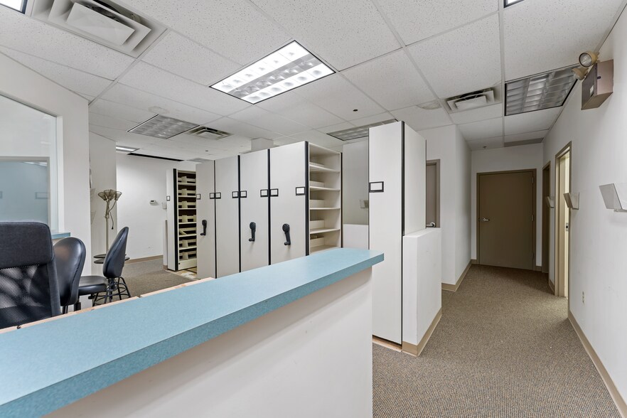 More Photos Of 5845 Centre Ave, Pittsburgh Medical For Sale
